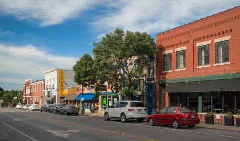 Main street of downtown Independence, Missouri 